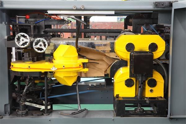 Мешок клапана печатания Flexo бумажный делая машины энергосберегающий с системой сервопривода